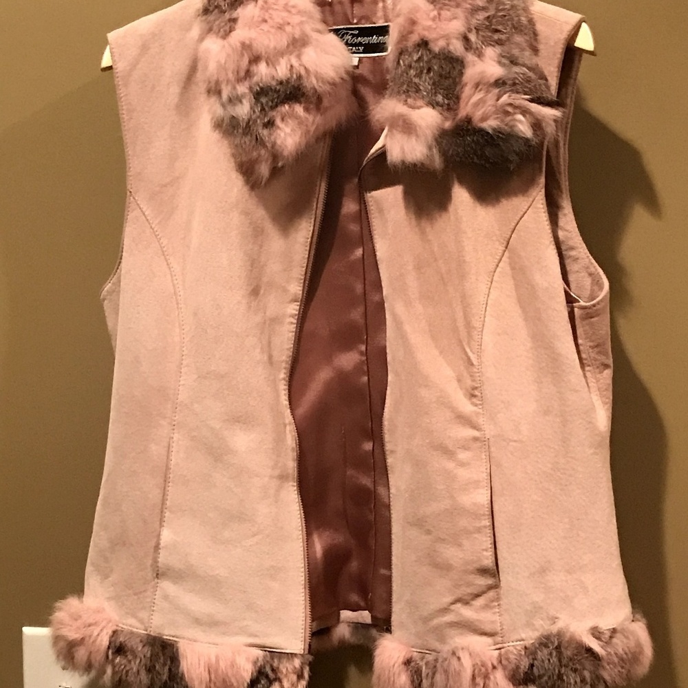 Beautiful faux fur and velvet soft pink vestwith f